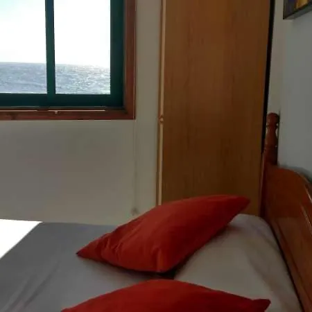 Sleeps 5 Wifi *